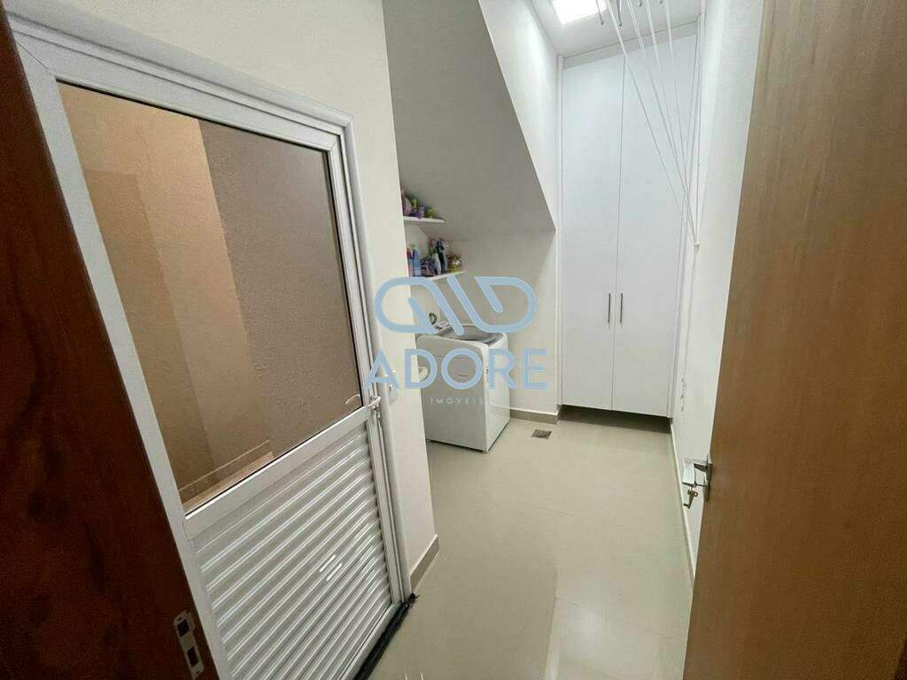 Casa de Condomínio à venda no Jardim Panorama: