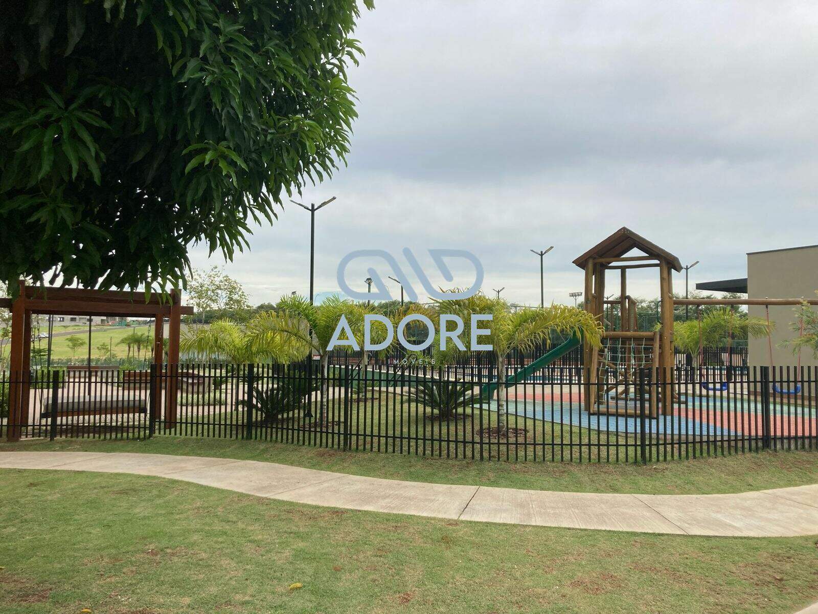 Terreno à venda no Parque Residencial Indaiá: 