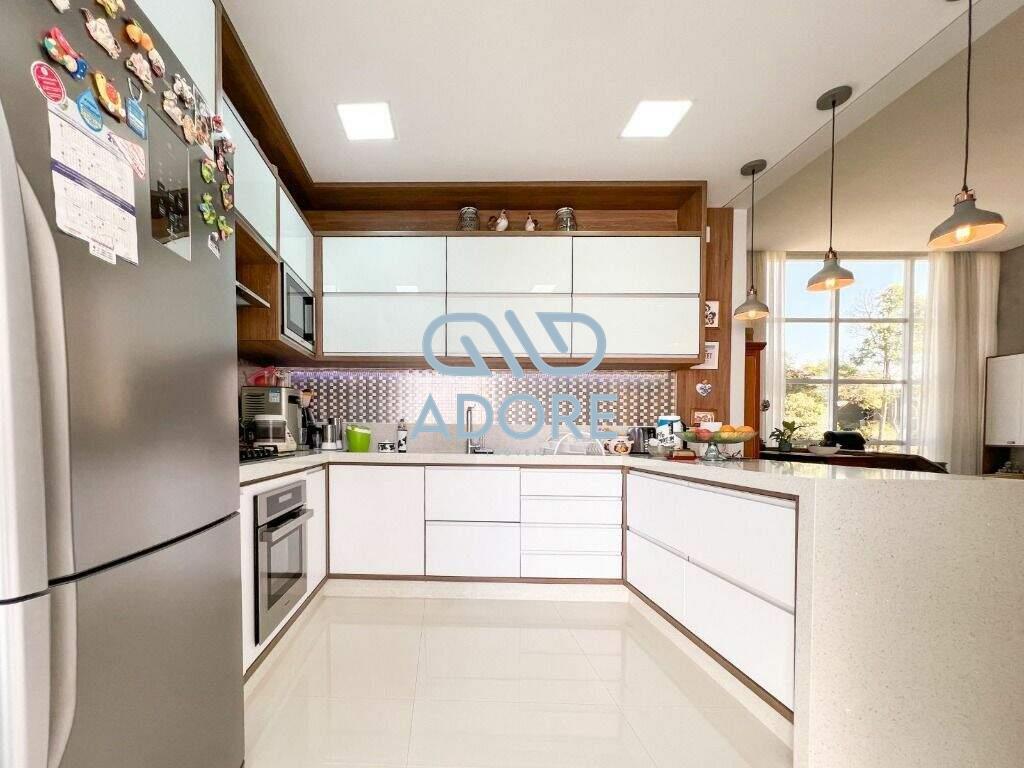 Casa de Condomínio à venda no Vila Suíça: 