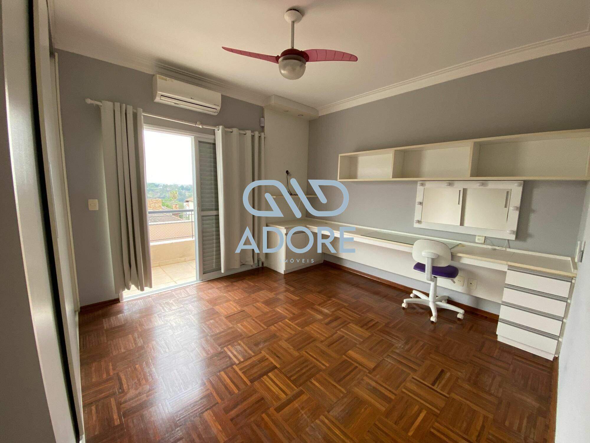 Casa de Condomínio à venda no Condomínio Campos de Santo Antônio : 