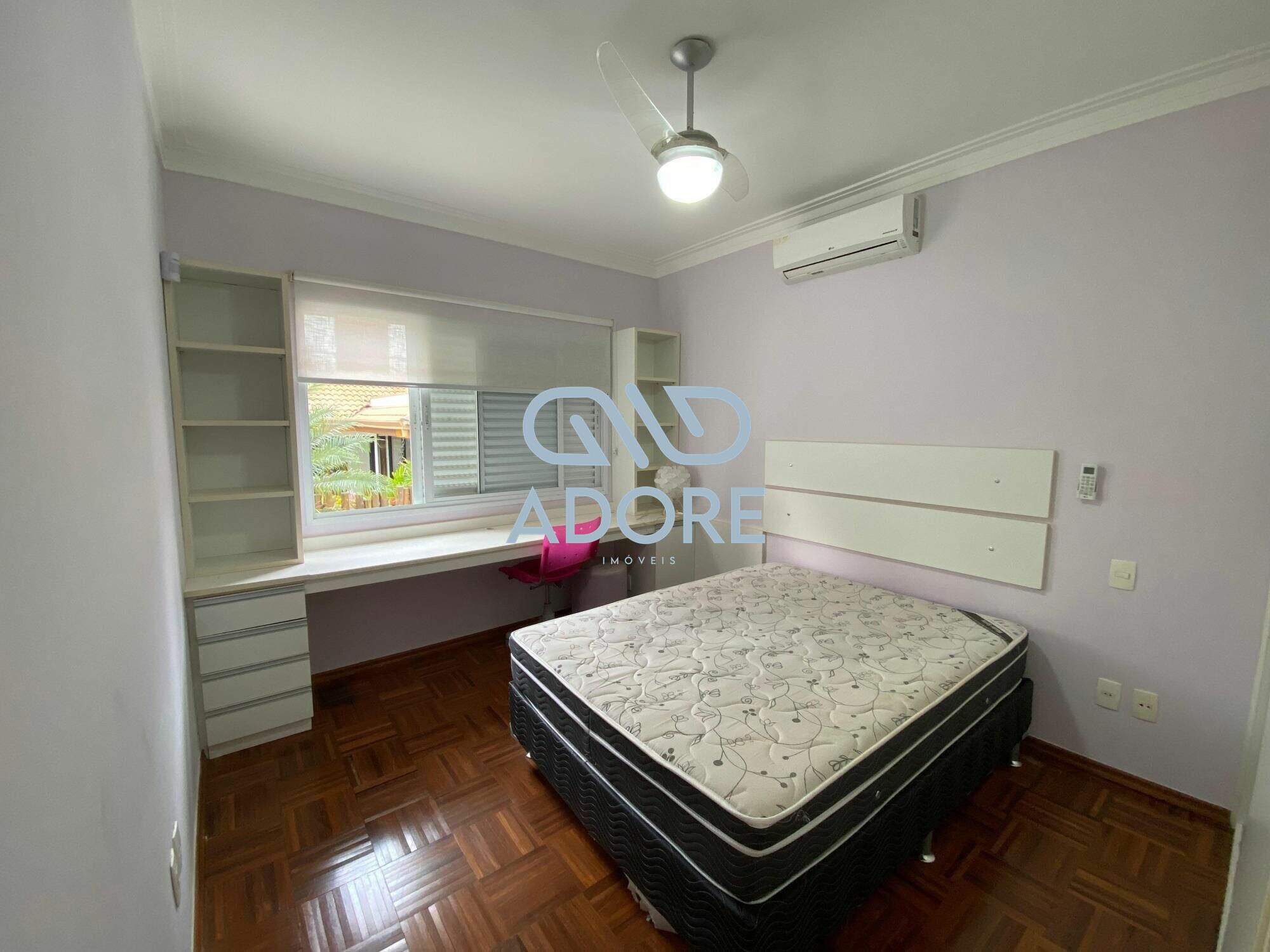 Casa de Condomínio à venda no Condomínio Campos de Santo Antônio : 