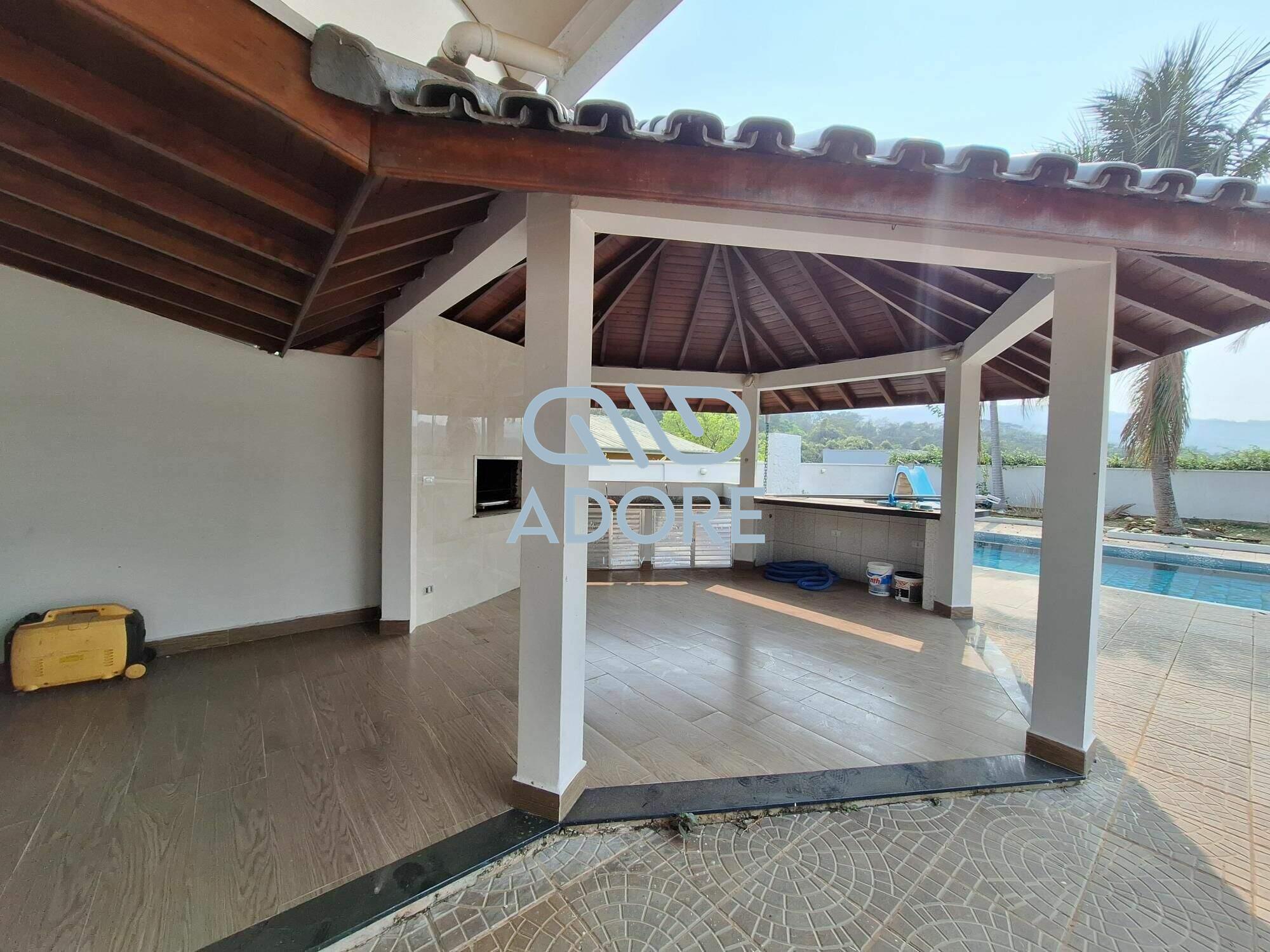 Casa de Condomínio à venda no Condomínio Campos de Santo Antônio : 