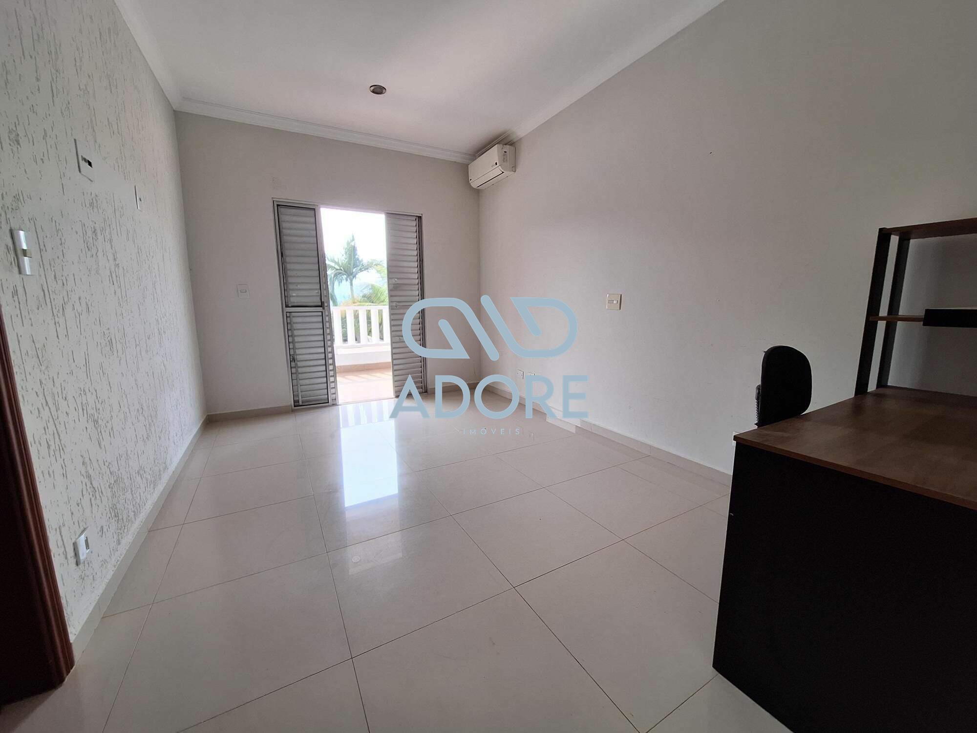 Casa de Condomínio à venda no Condomínio Campos de Santo Antônio : 