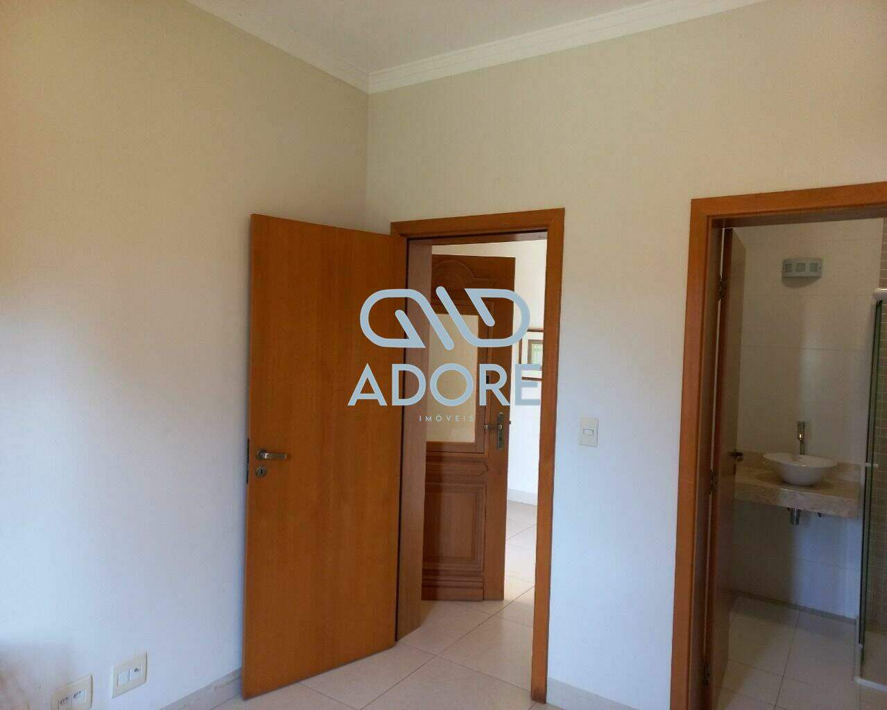 Casa de Condomínio à venda no Condomínio Campos de Santo Antônio : 