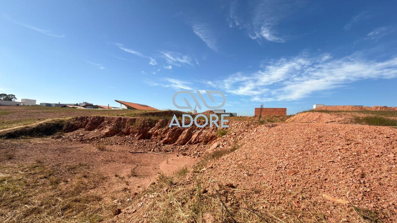 Terreno à venda no Condomínio Campos de Santo Antônio II: 