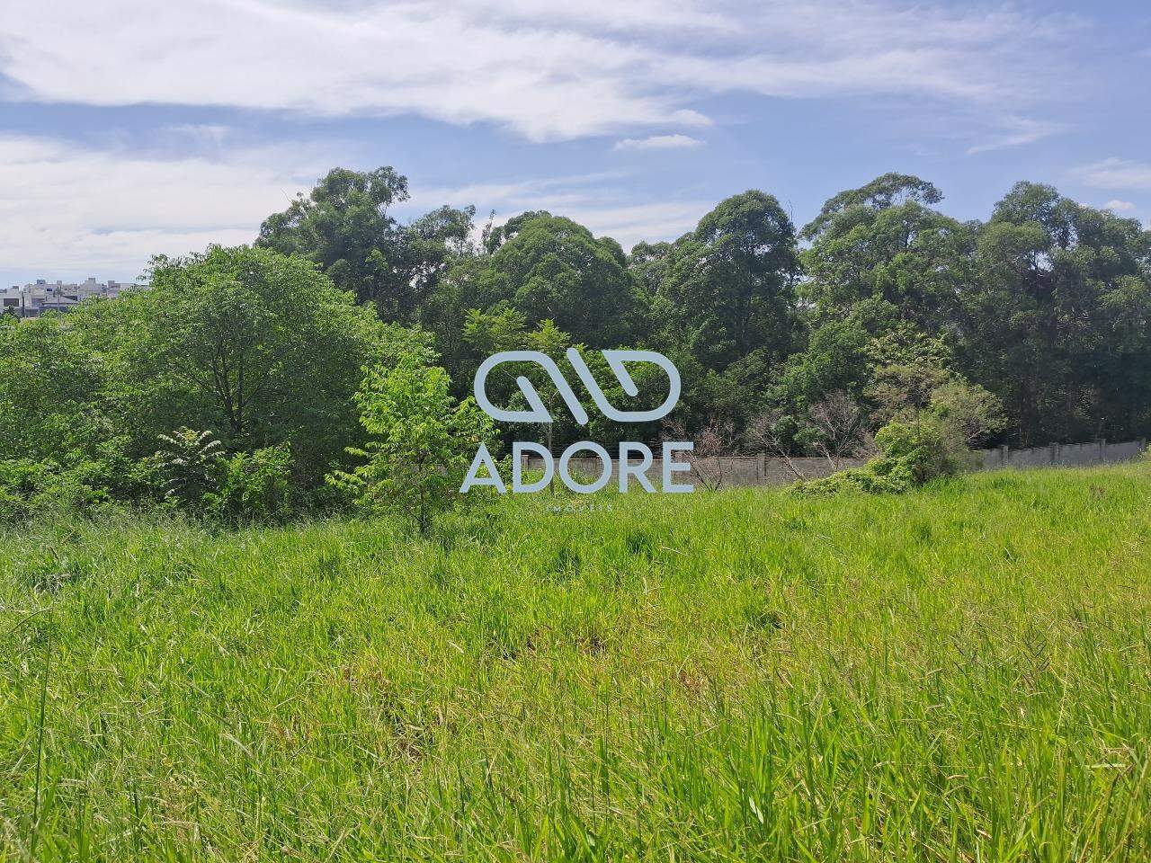 Terreno à venda no Residencial Central Parque: 