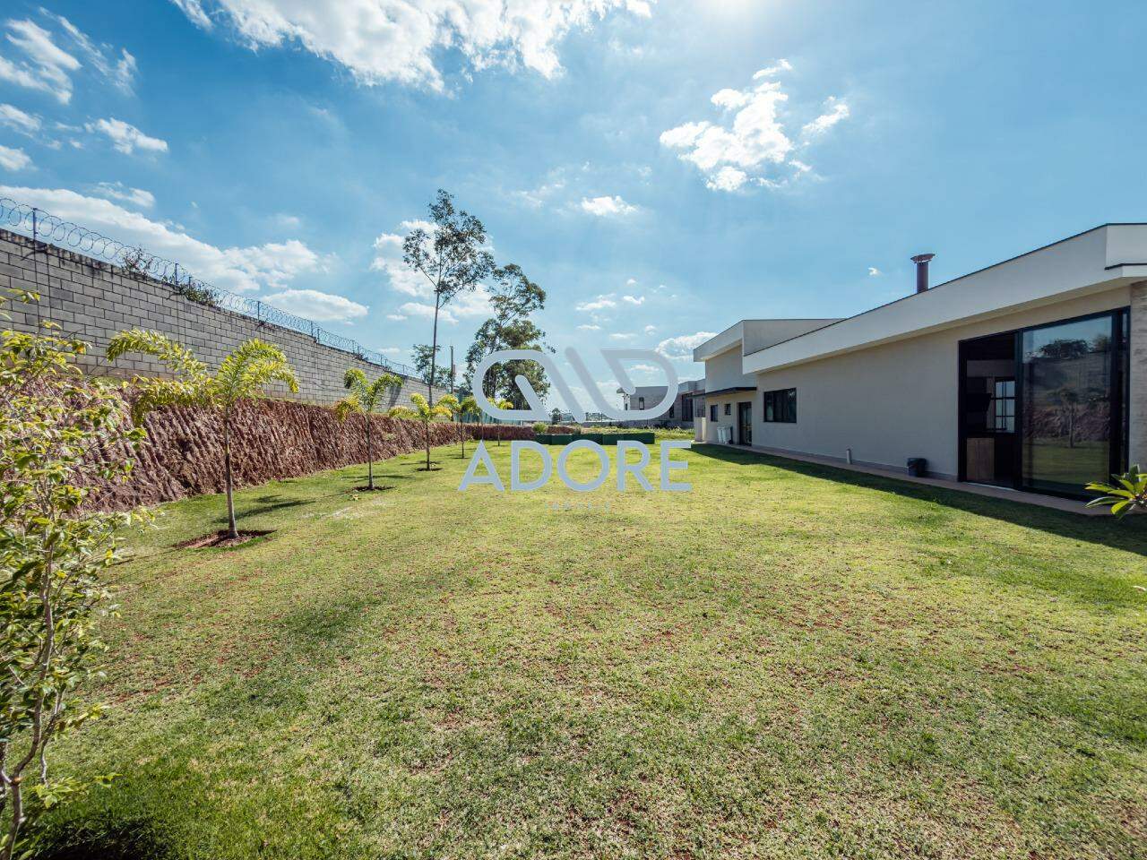 Casa de Condomínio à venda no Condomínio Terras de São José II : 