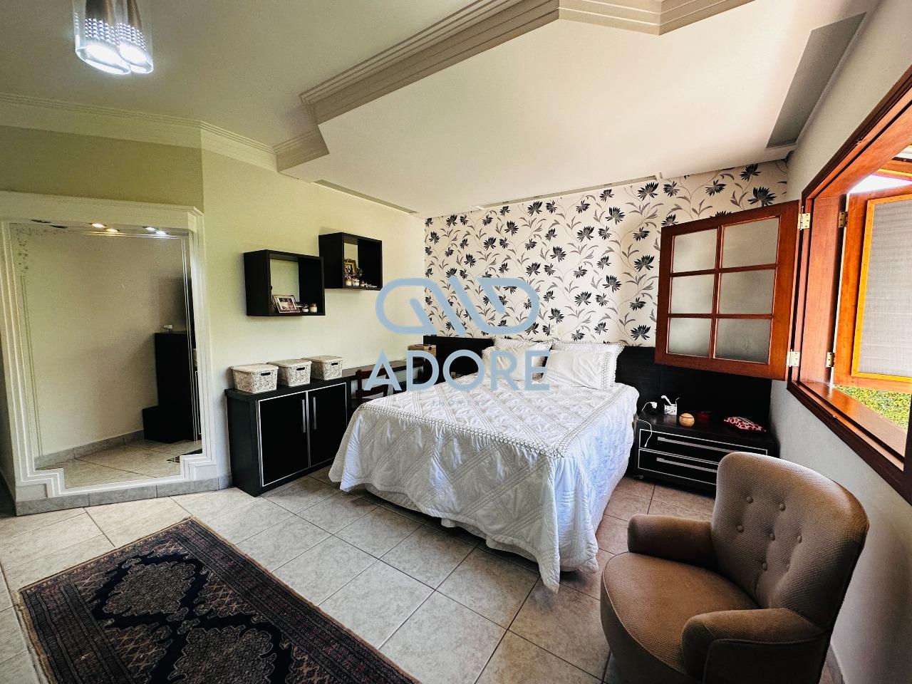 Casa de Condomínio à venda no Parque Village Castelo: 