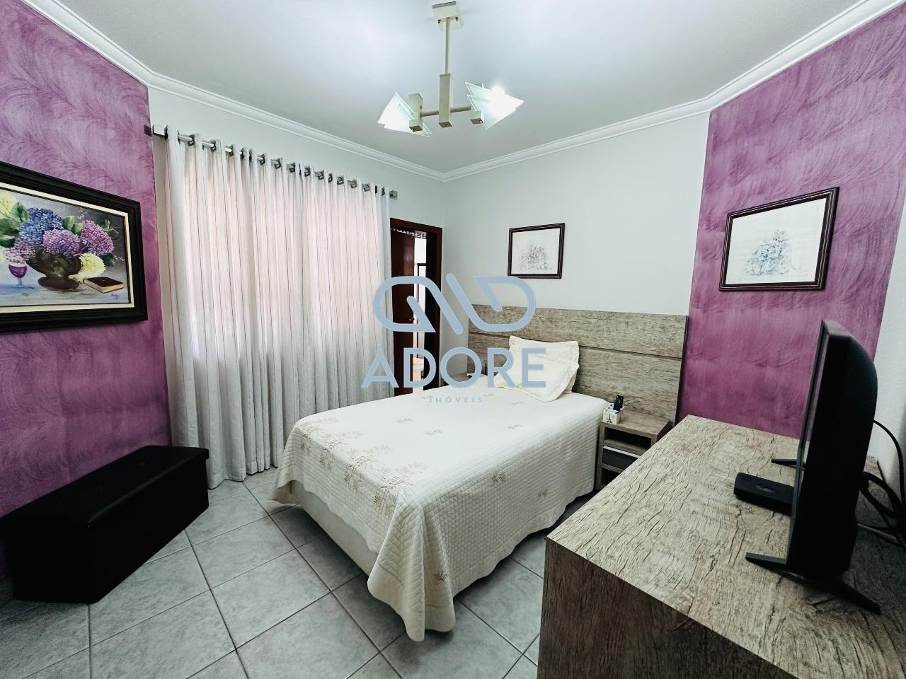 Casa de Condomínio à venda no Parque Village Castelo: 