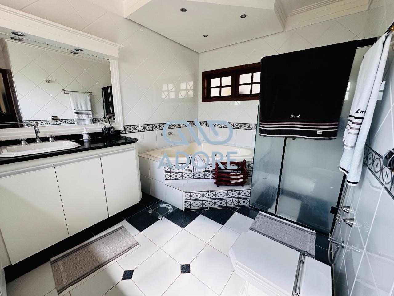 Casa de Condomínio à venda no Parque Village Castelo: 