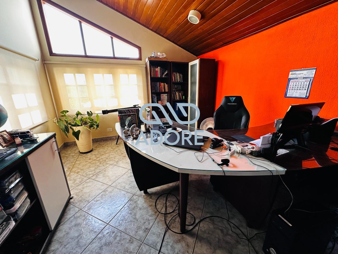 Casa de Condomínio à venda no Parque Village Castelo: 