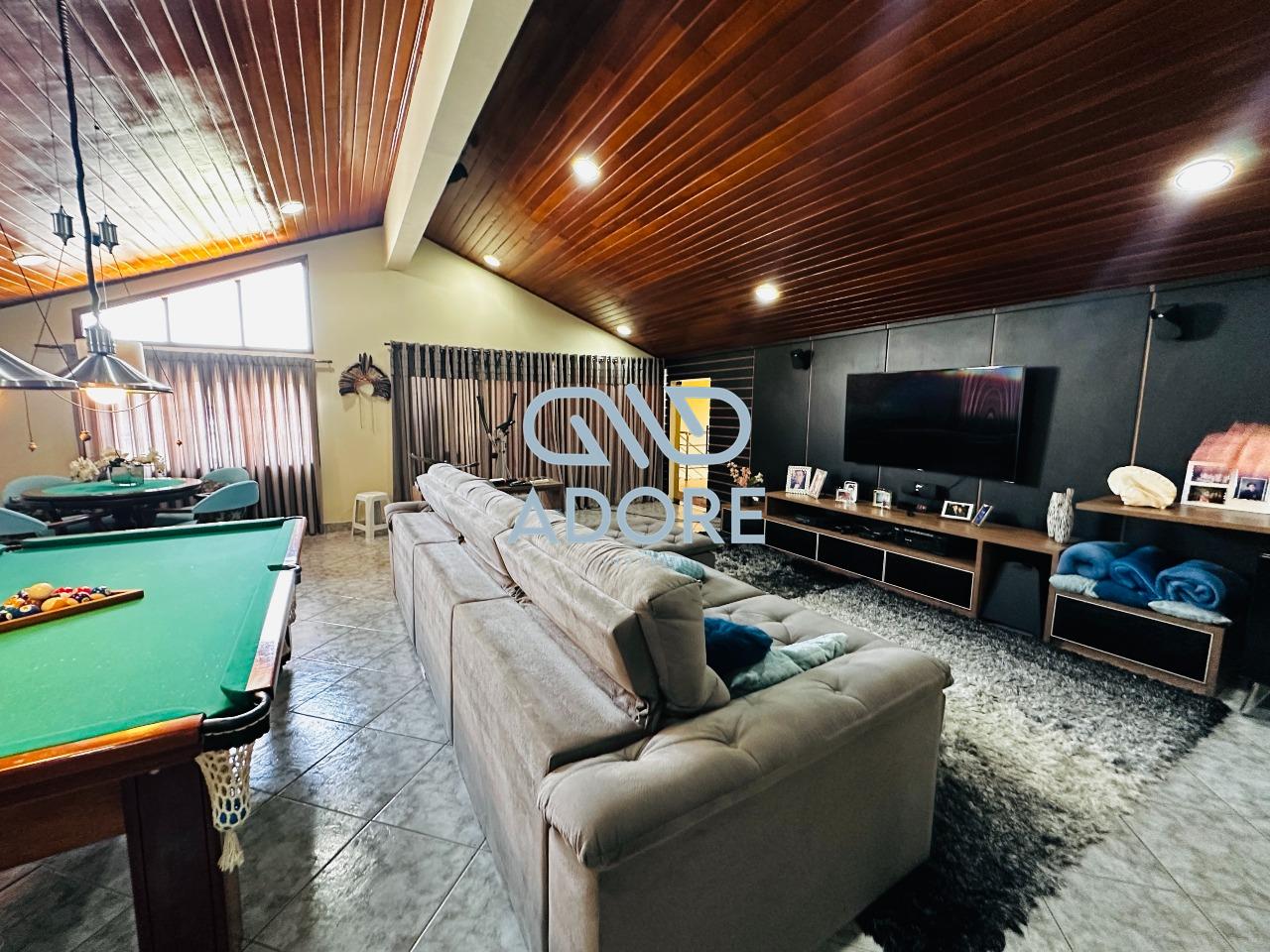 Casa de Condomínio à venda no Parque Village Castelo: 