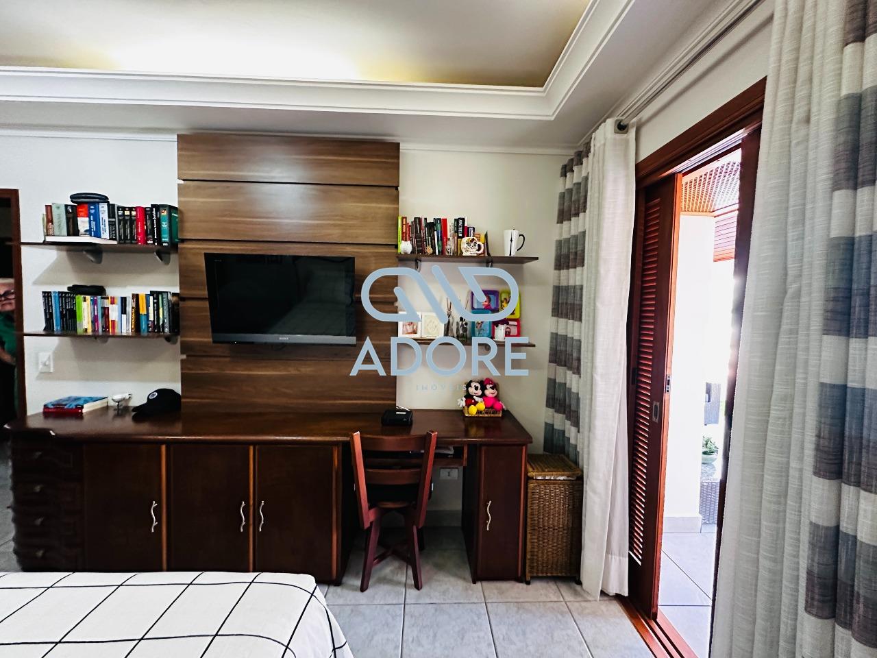 Casa de Condomínio à venda no Parque Village Castelo: 