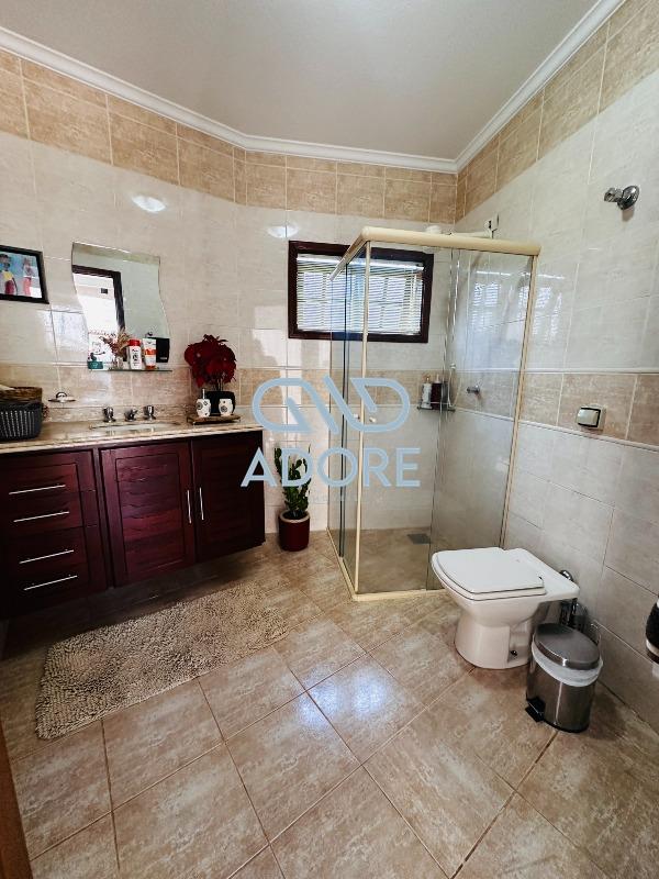 Casa de Condomínio à venda no Parque Village Castelo: 