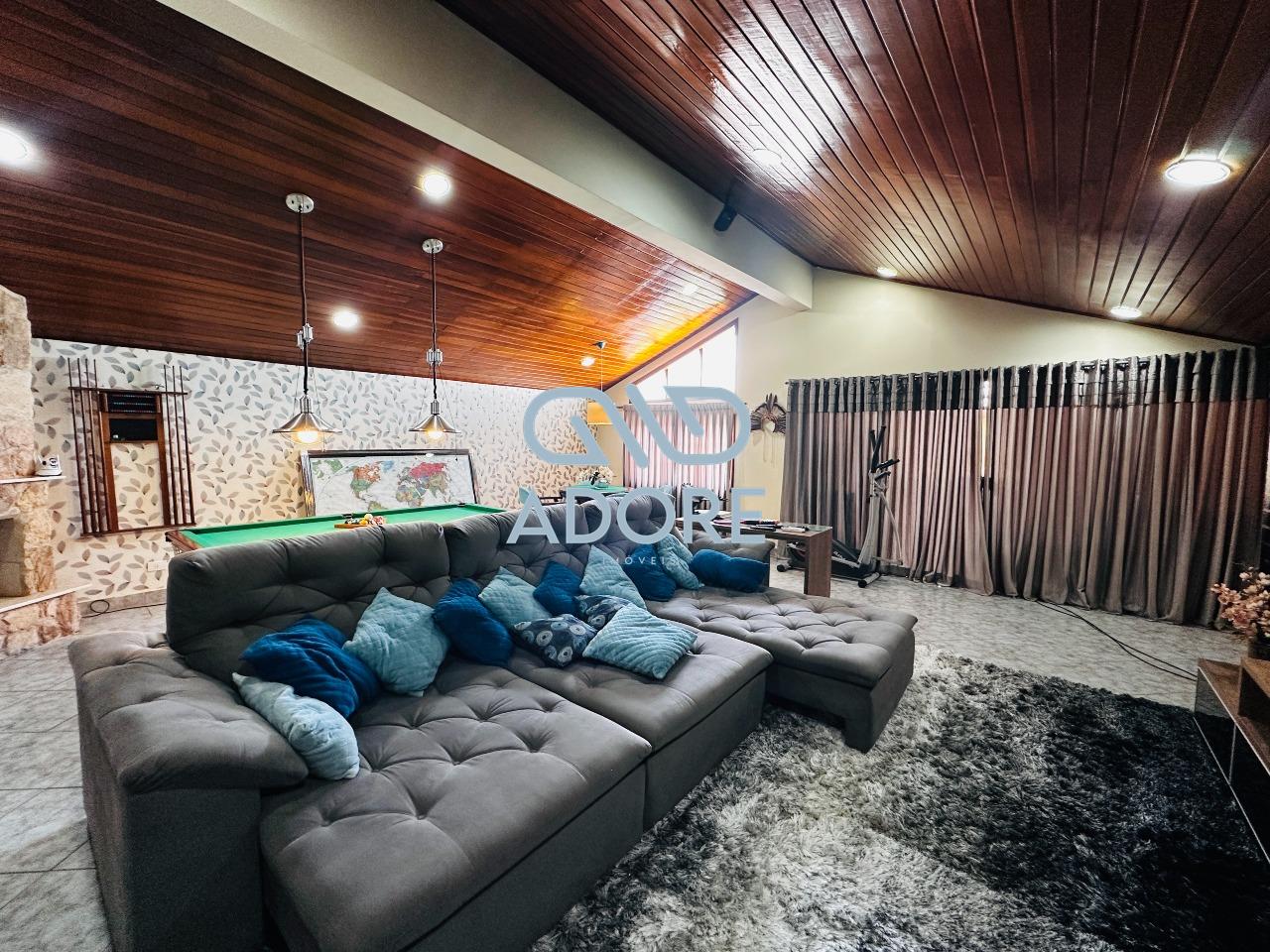 Casa de Condomínio à venda no Parque Village Castelo: 