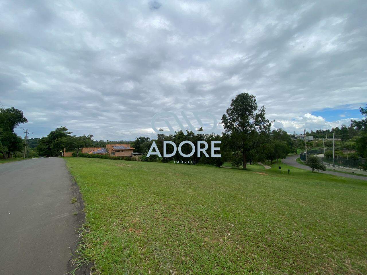 Terreno à venda no Condomínio Terras de São José: 