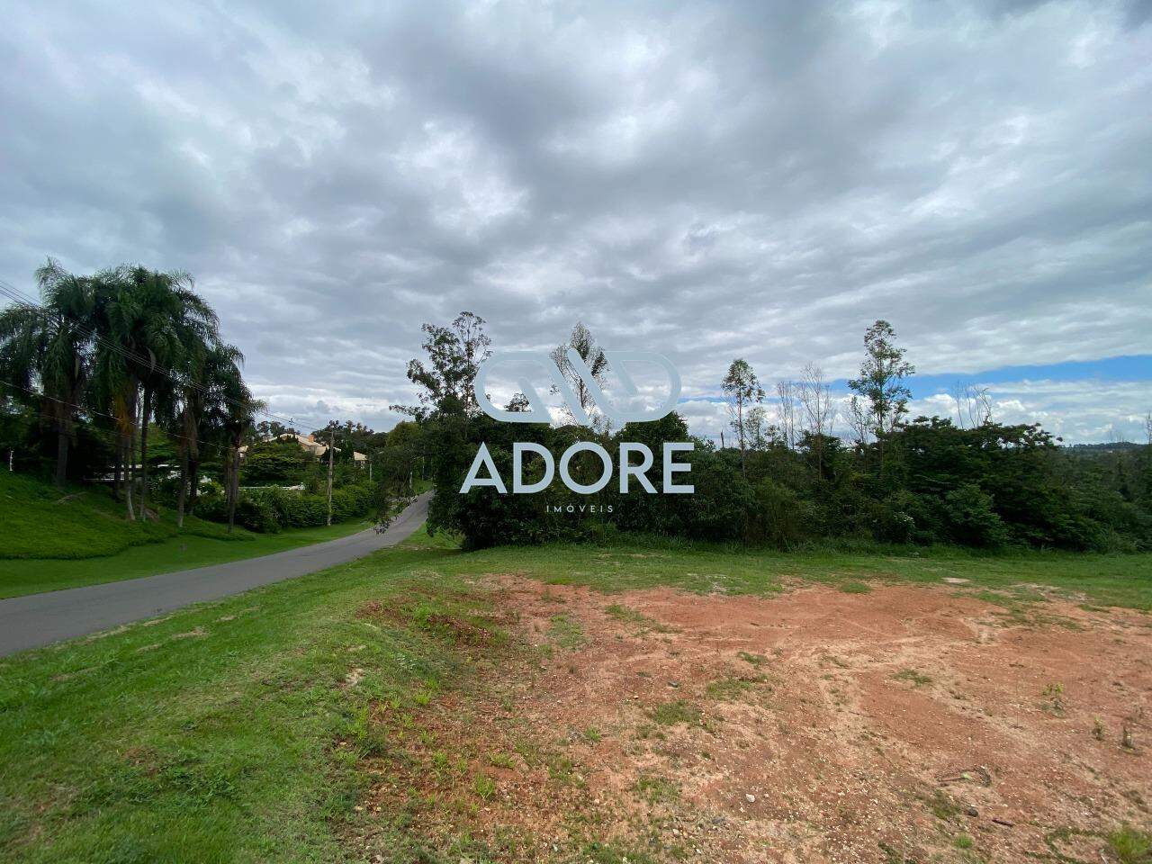 Terreno à venda no Condomínio Terras de São José: 