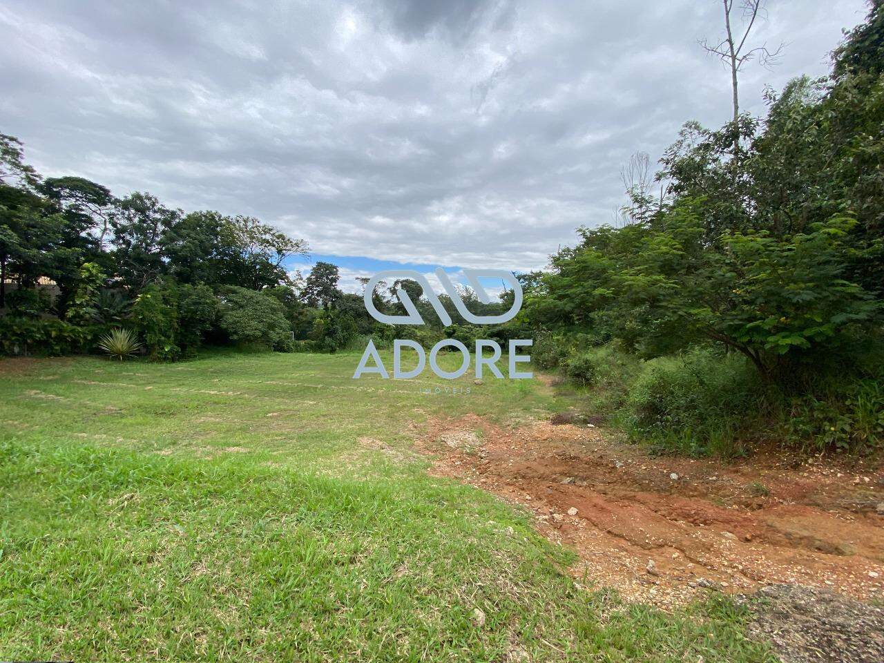 Terreno à venda no Condomínio Terras de São José: 