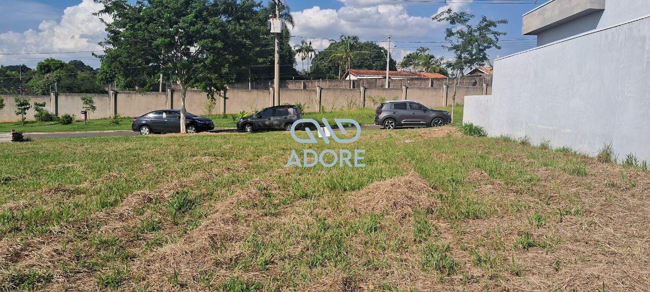Terreno à venda no Condomínio Portal dos Bandeirantes: 