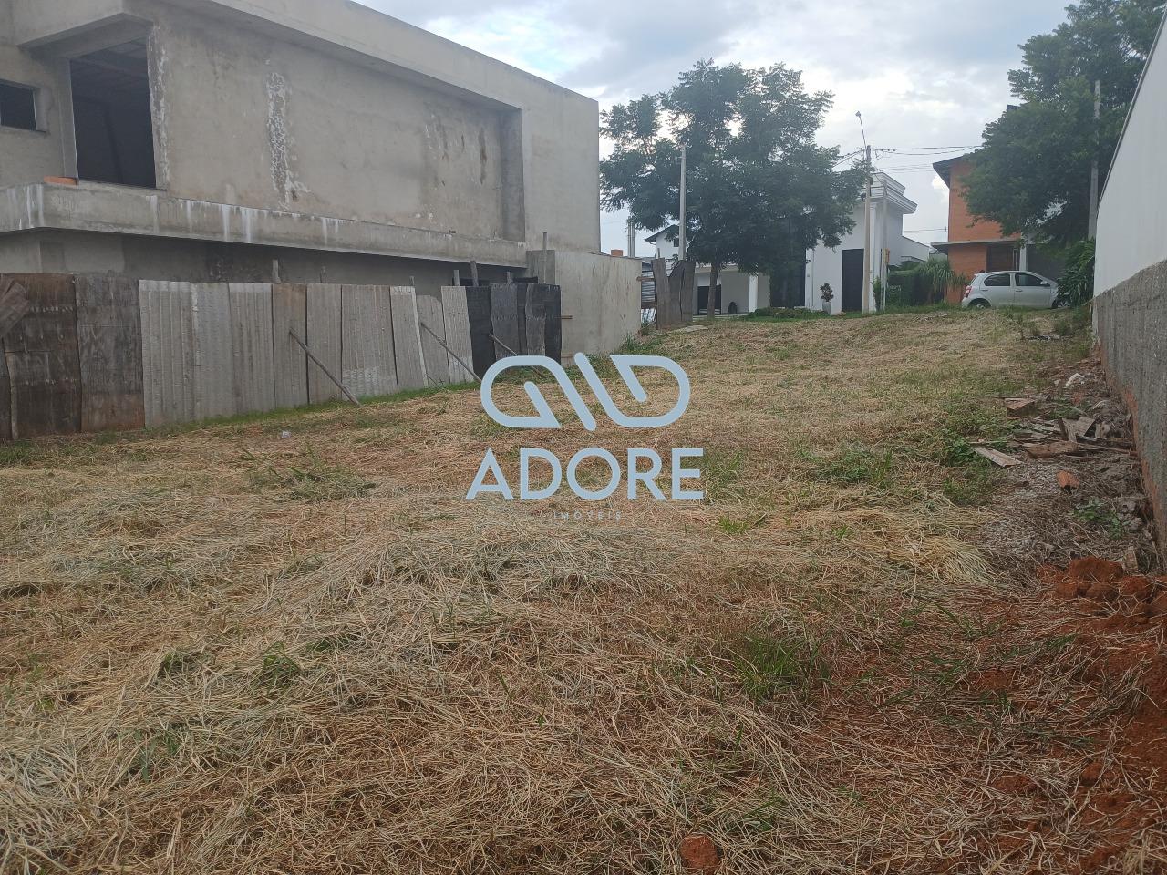 Terreno à venda no Condomínio Una: 