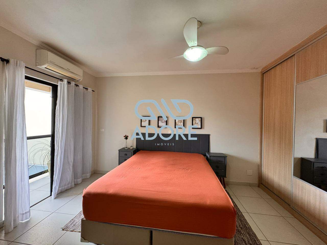 Casa de Condomínio à venda no Condomínio Ilha das Aguas: 