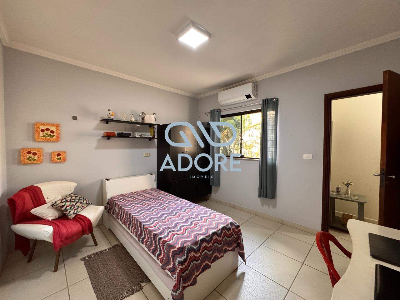 Casa de Condomínio à venda no Condomínio Ilha das Aguas: 