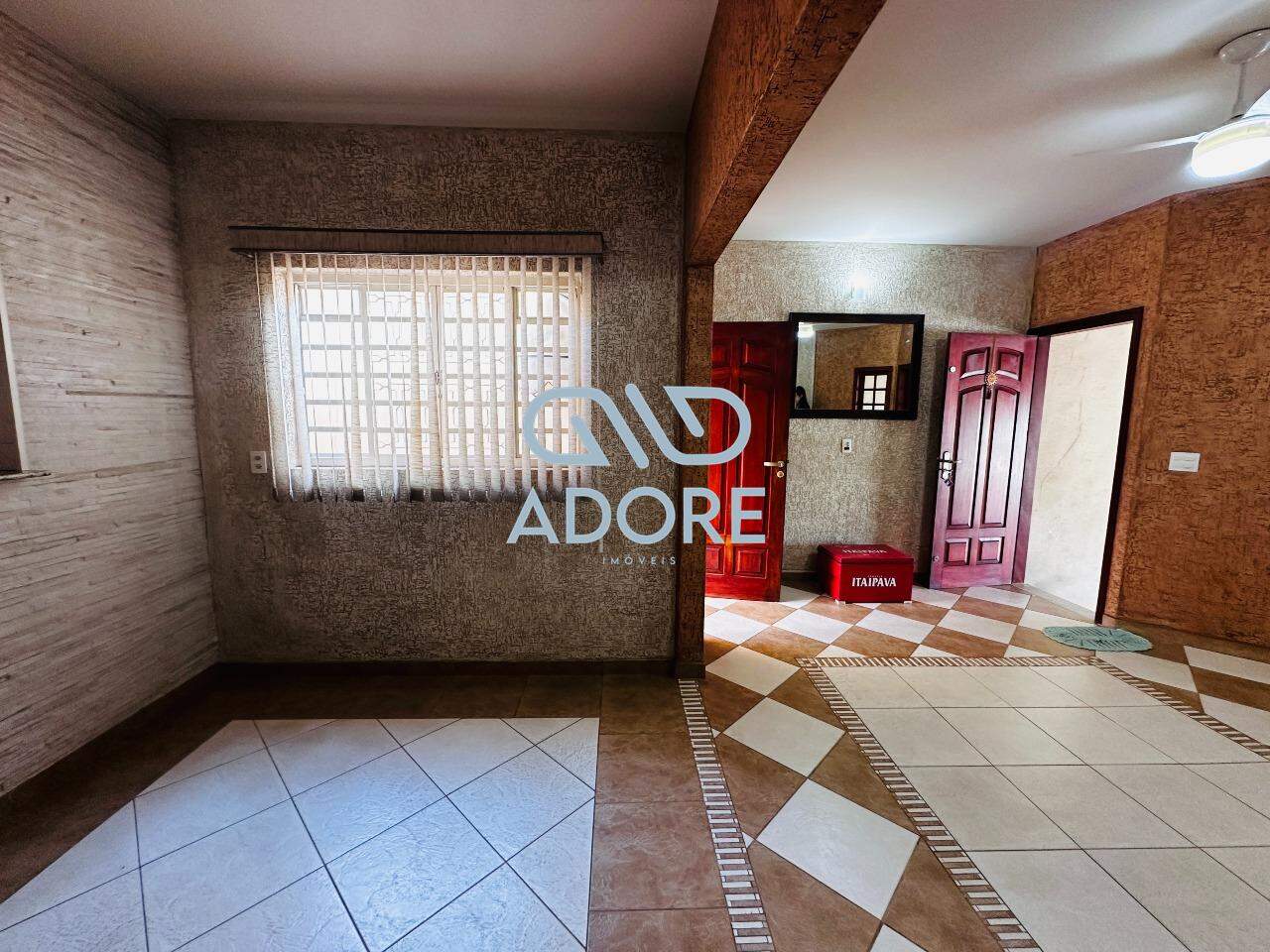 Casa para aluguel no Centro: 