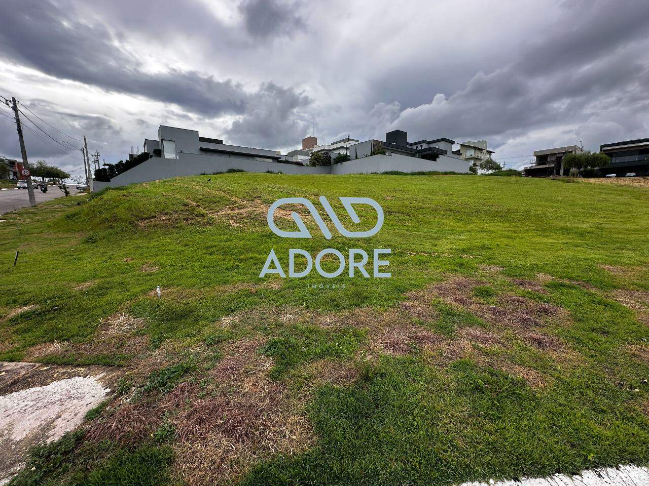 Terreno à venda no Condomínio Mirante dos Ipês: 