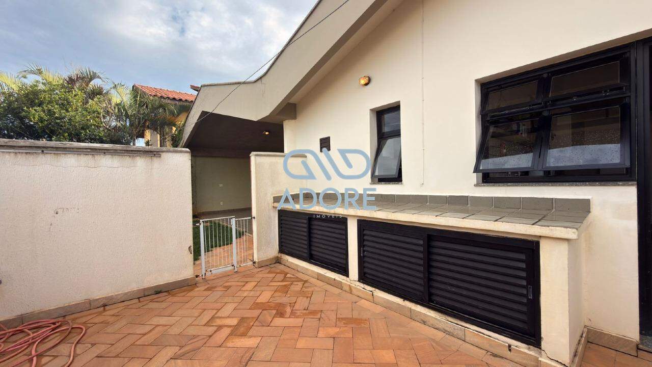Casa de Condomínio à venda no Condomínio Fechado Hermenegildo Milioni: 