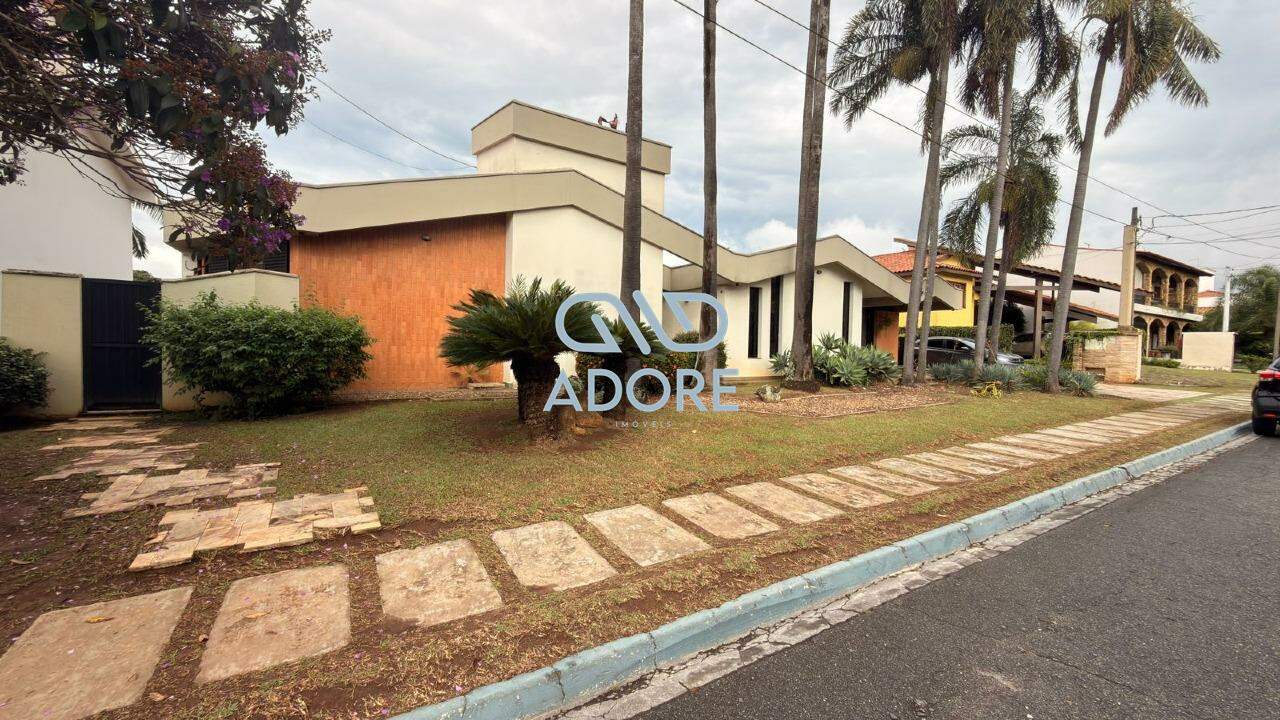Casa de Condomínio à venda no Condomínio Fechado Hermenegildo Milioni: 