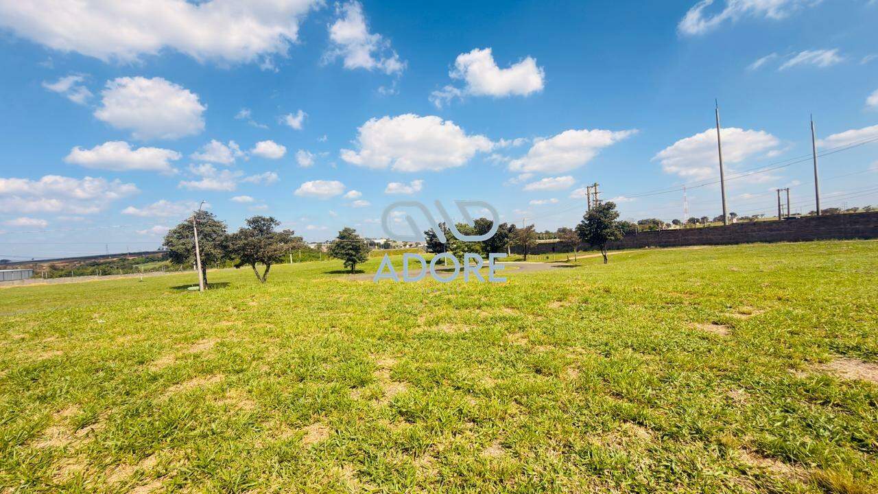 Terreno à venda no Condomínio Xapada Parque Ytu: 