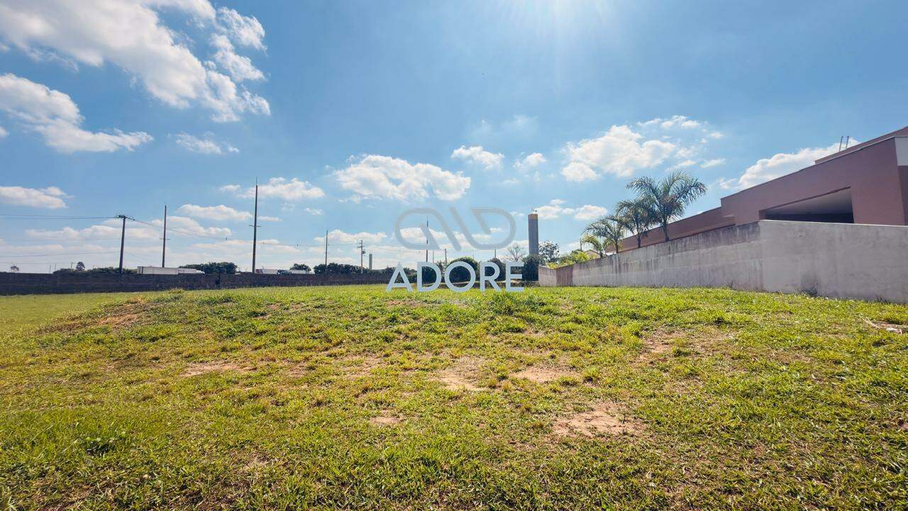 Terreno à venda no Condomínio Xapada Parque Ytu: 