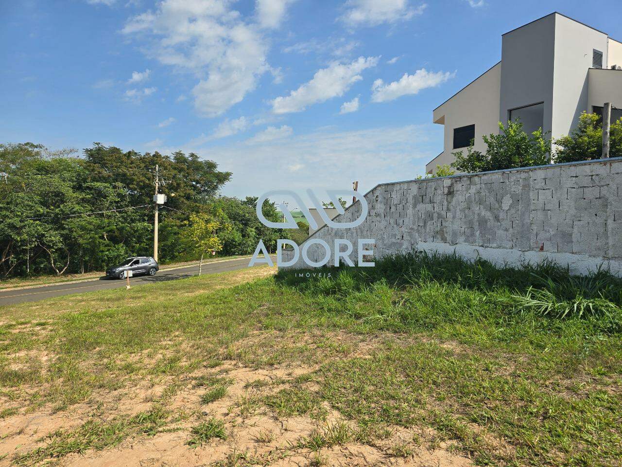 Terreno à venda no Condomínio Portal dos Bandeirantes: