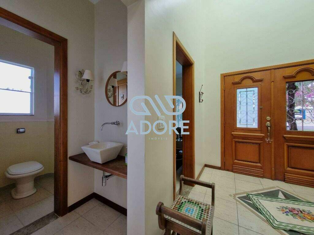 Casa de Condomínio à venda no Parque Village Castelo: 
