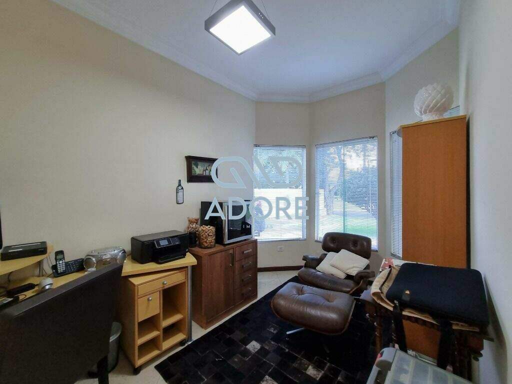 Casa de Condomínio à venda no Parque Village Castelo: 