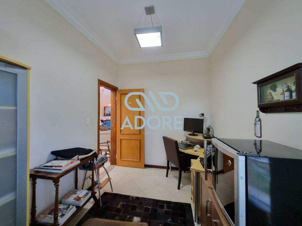 Casa de Condomínio à venda no Parque Village Castelo: 