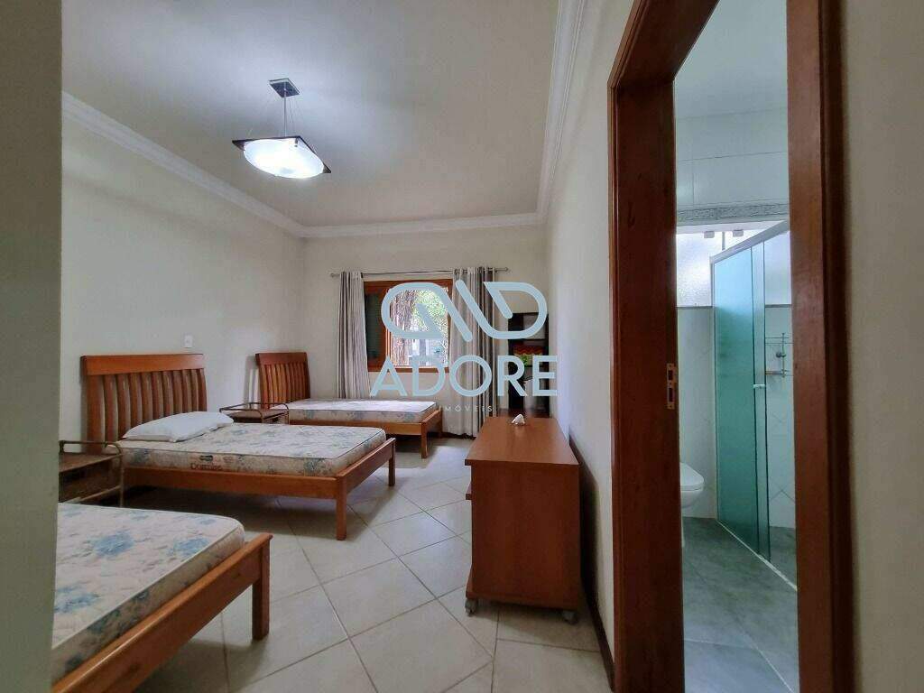 Casa de Condomínio à venda no Parque Village Castelo: 