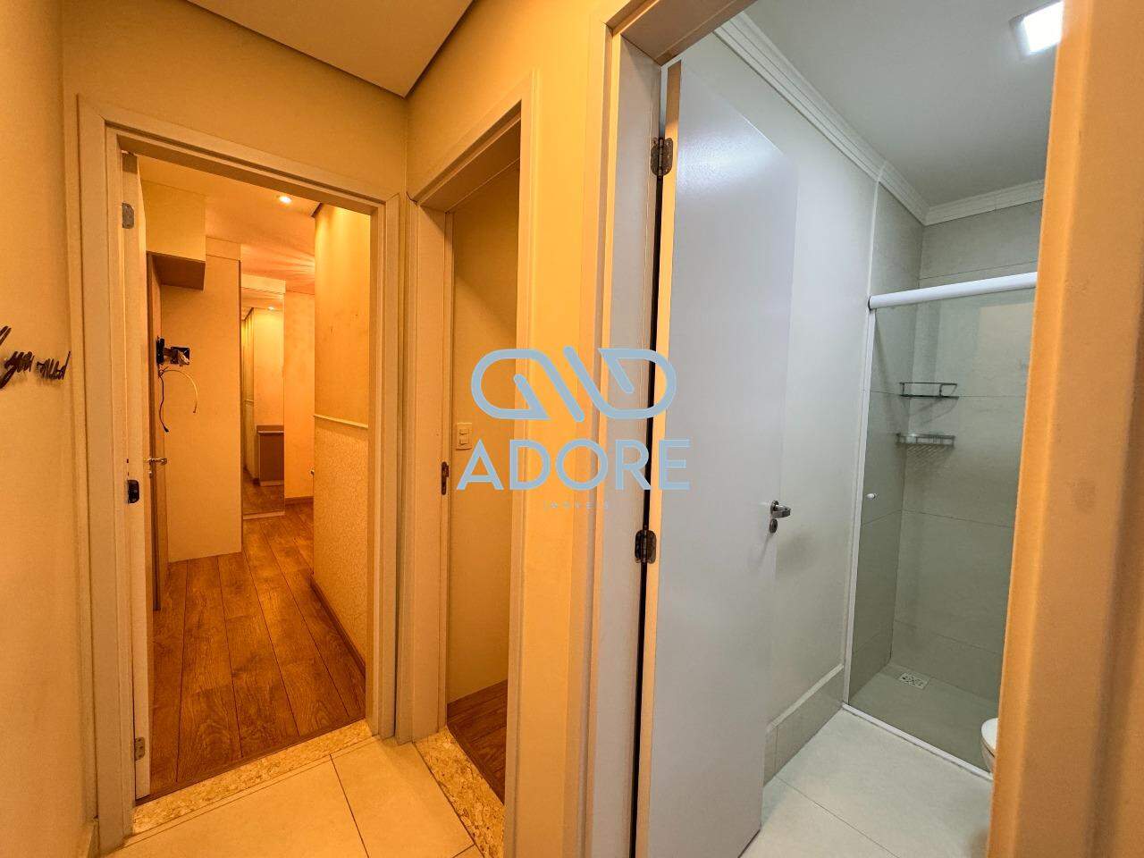 Apartamento à venda no Edifício Jardim dos Taperás: 