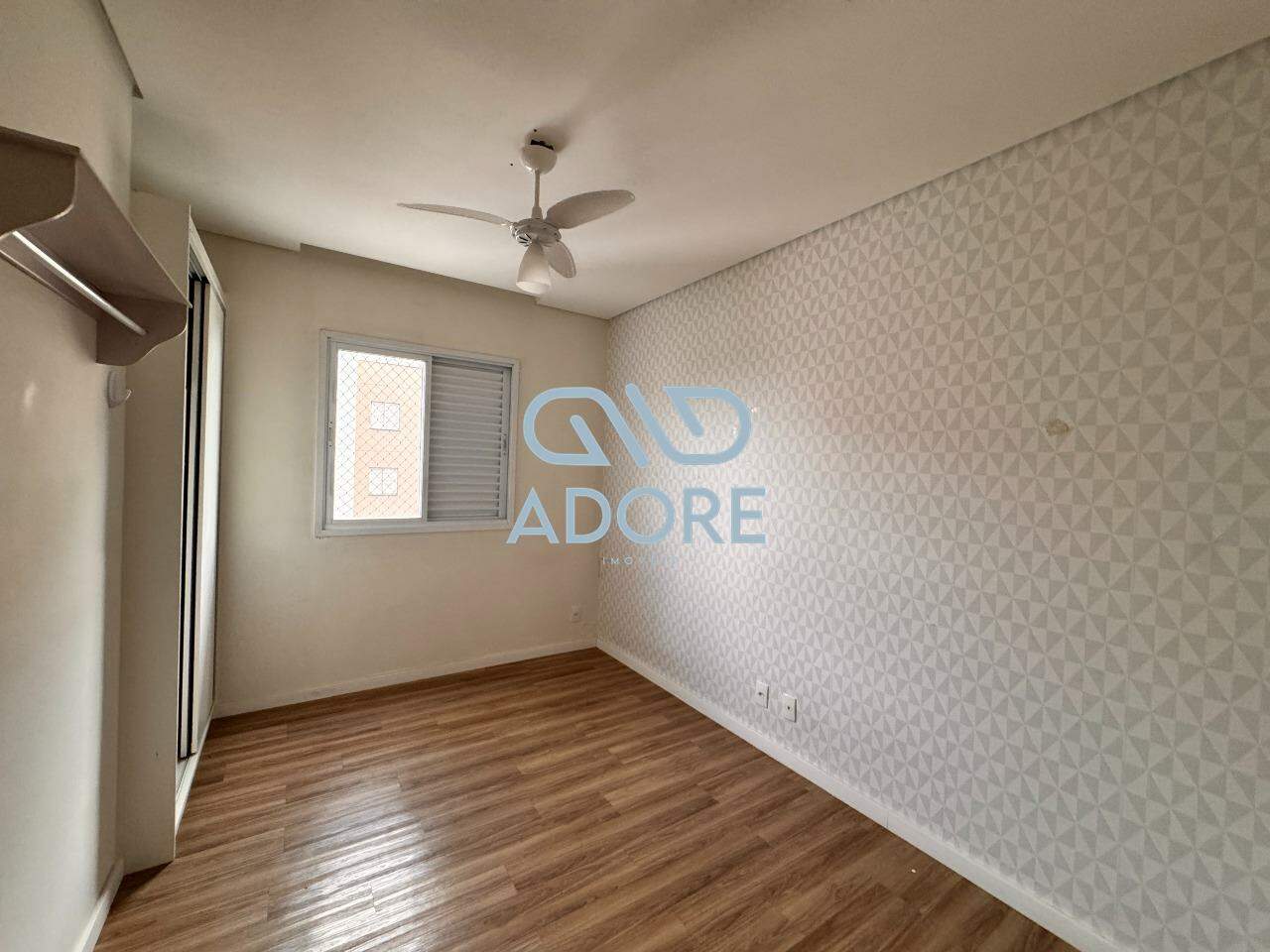 Apartamento para aluguel no Edifício Jardim dos Taperás: 