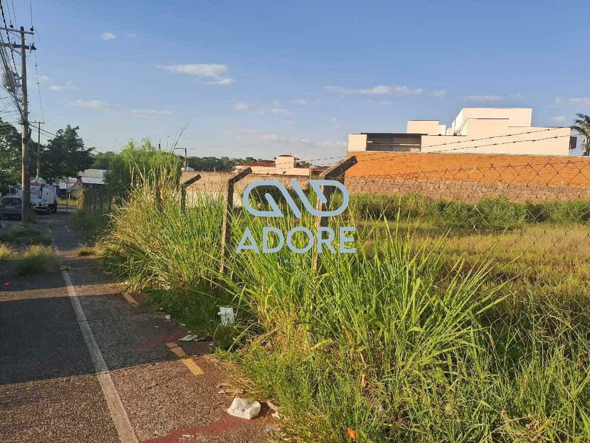 Terreno à venda no Loteamento Terras de São Pedro e São Paulo: 