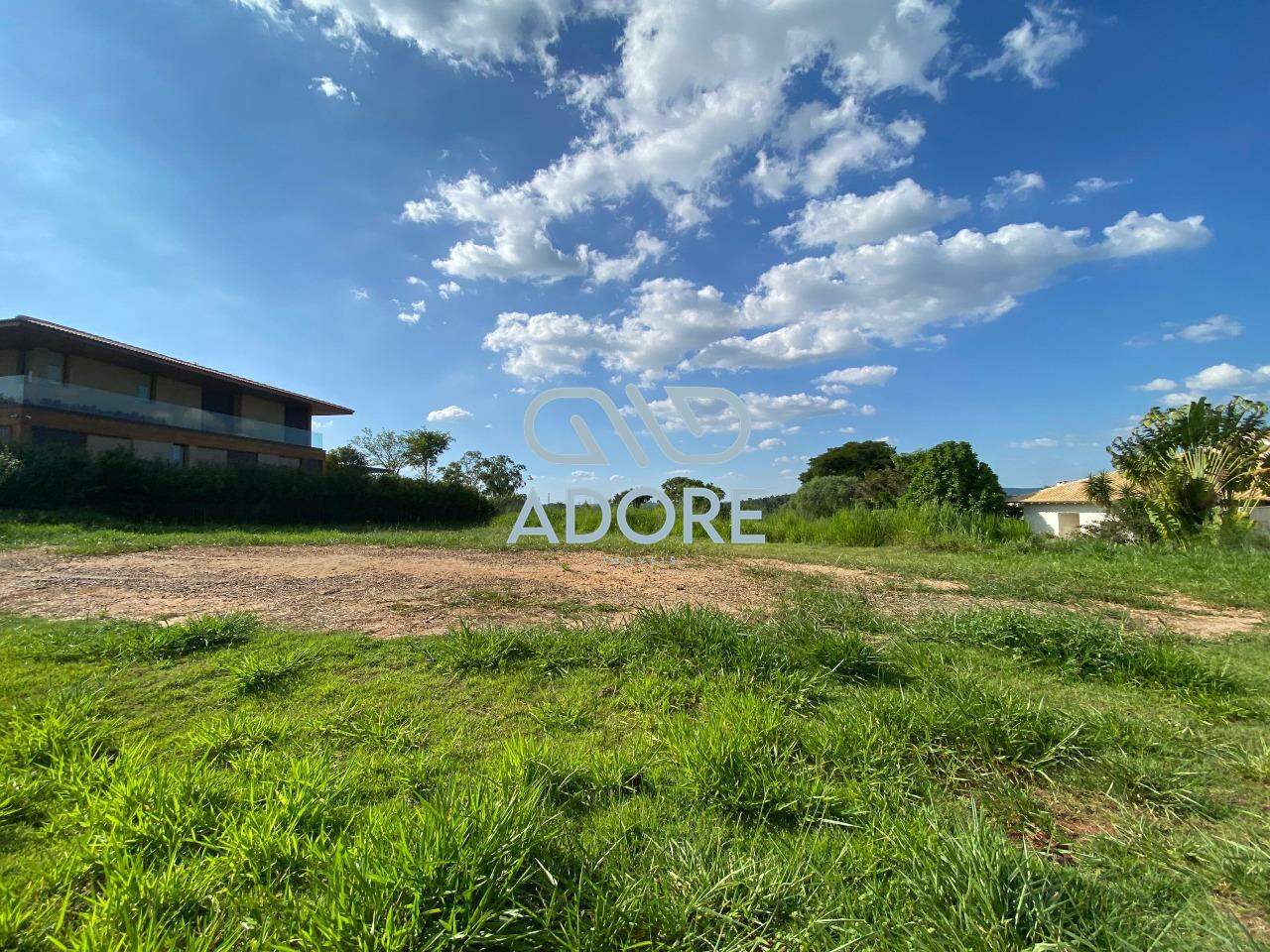 Terreno à venda no Condomínio Terras de São José II : 