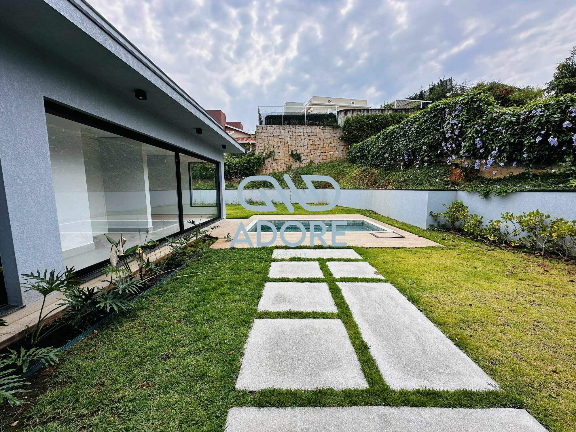 Casa de Condomínio à venda no Condomínio Campos de Santo Antônio : 