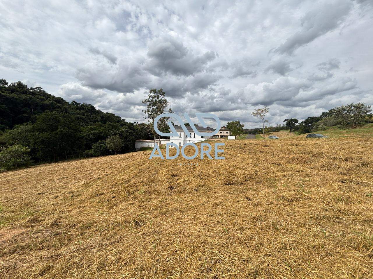 Terreno à venda no Condomínio Terras de São José II : 