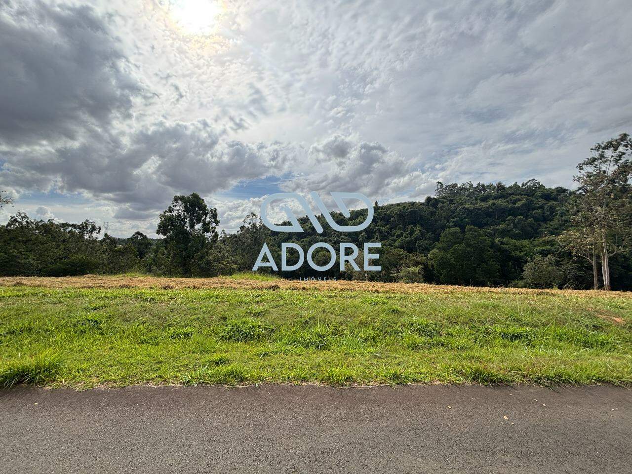 Terreno à venda no Condomínio Terras de São José II : 