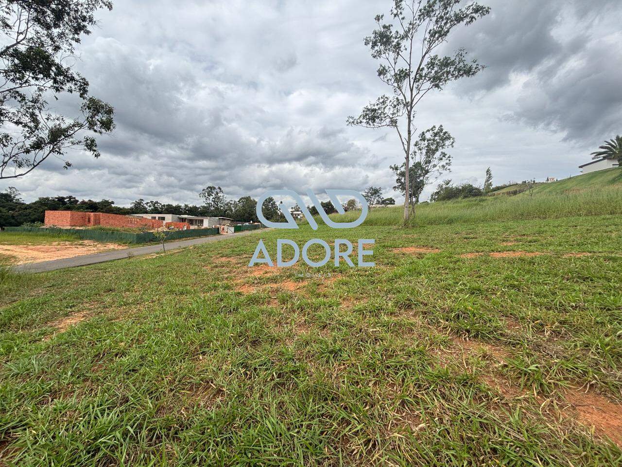 Terreno à venda no Condomínio Terras de São José II : 