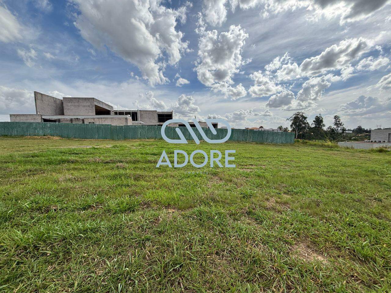 Terreno à venda no Condomínio Terras de São José II : 