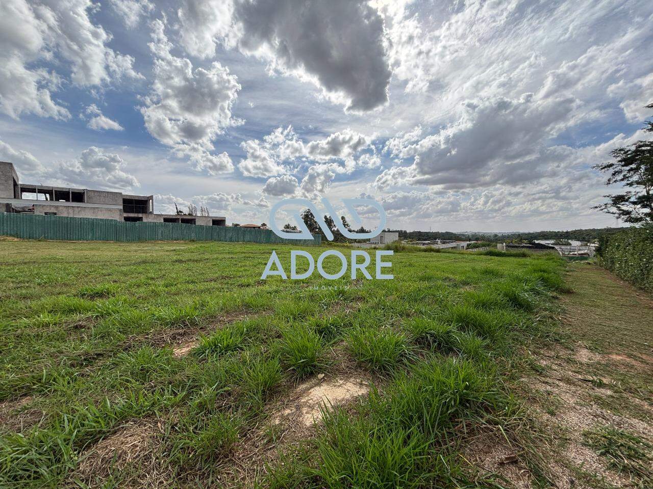 Terreno à venda no Condomínio Terras de São José II : 