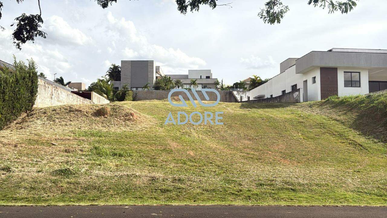 Terreno à venda no Condomínio Xapada Parque Ytu: 