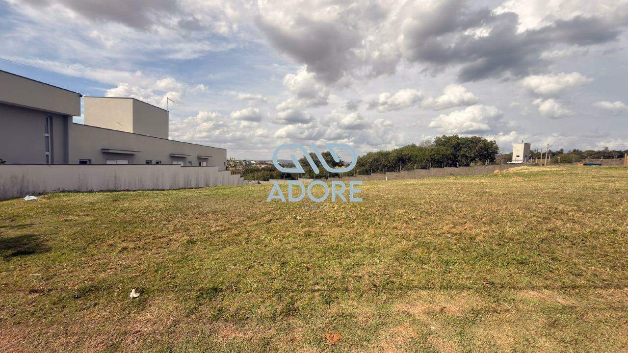 Terreno à venda no Condomínio Xapada Parque Ytu: 