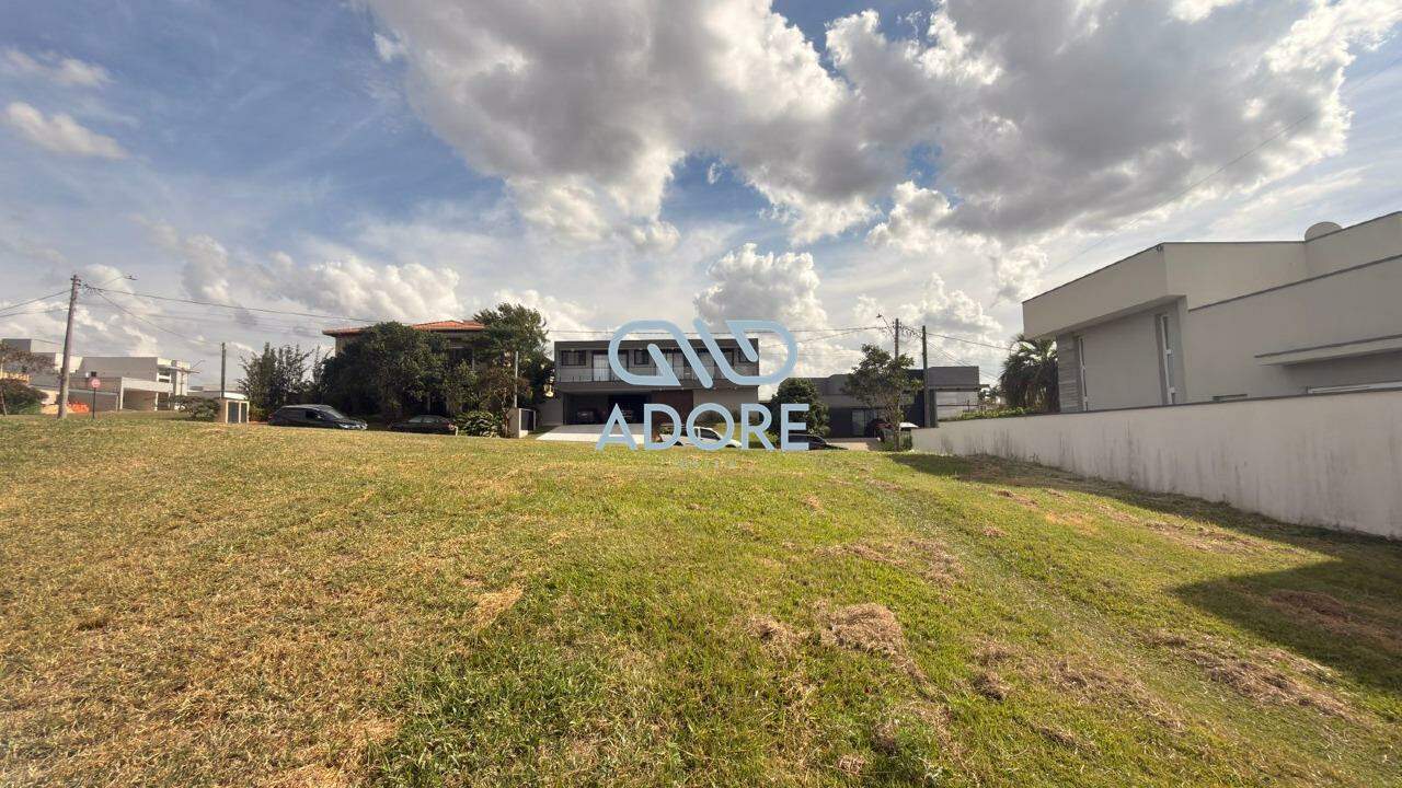Terreno à venda no Condomínio Xapada Parque Ytu: